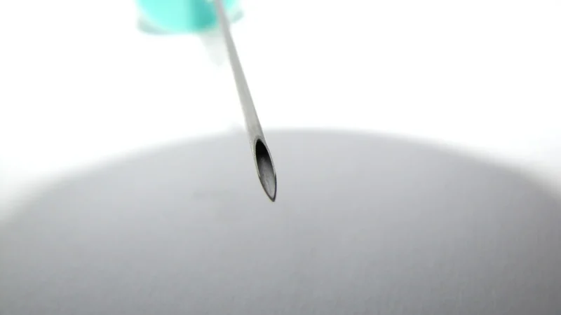Becton Dickinson Strzykawka 3-Częściowa Precyzyjna 1Ml Sub-Q Z Dołączoną Igłą 26G 0,45X13Mm 100Szt
