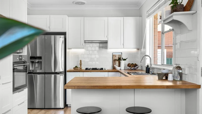 Lodówka Samsung Bespoke RB38A7B6AAP