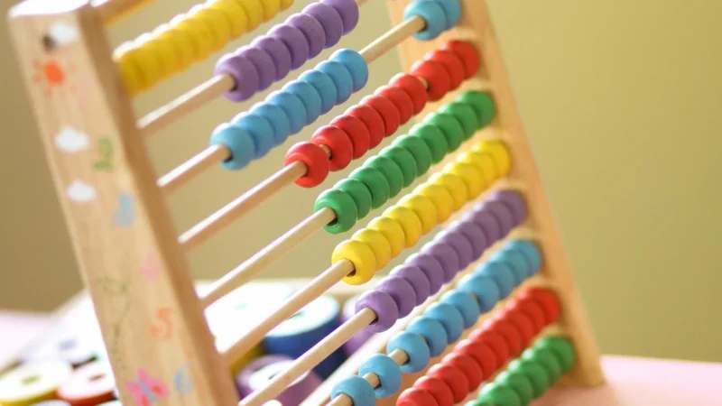 Moyo Montessori Pudełko Z Żetonami