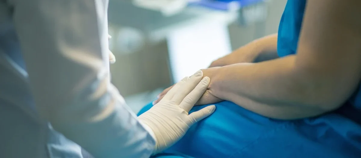 Skleroterapia a zabiegi proktologiczne: jak leczyć żylaki i hemoroidy